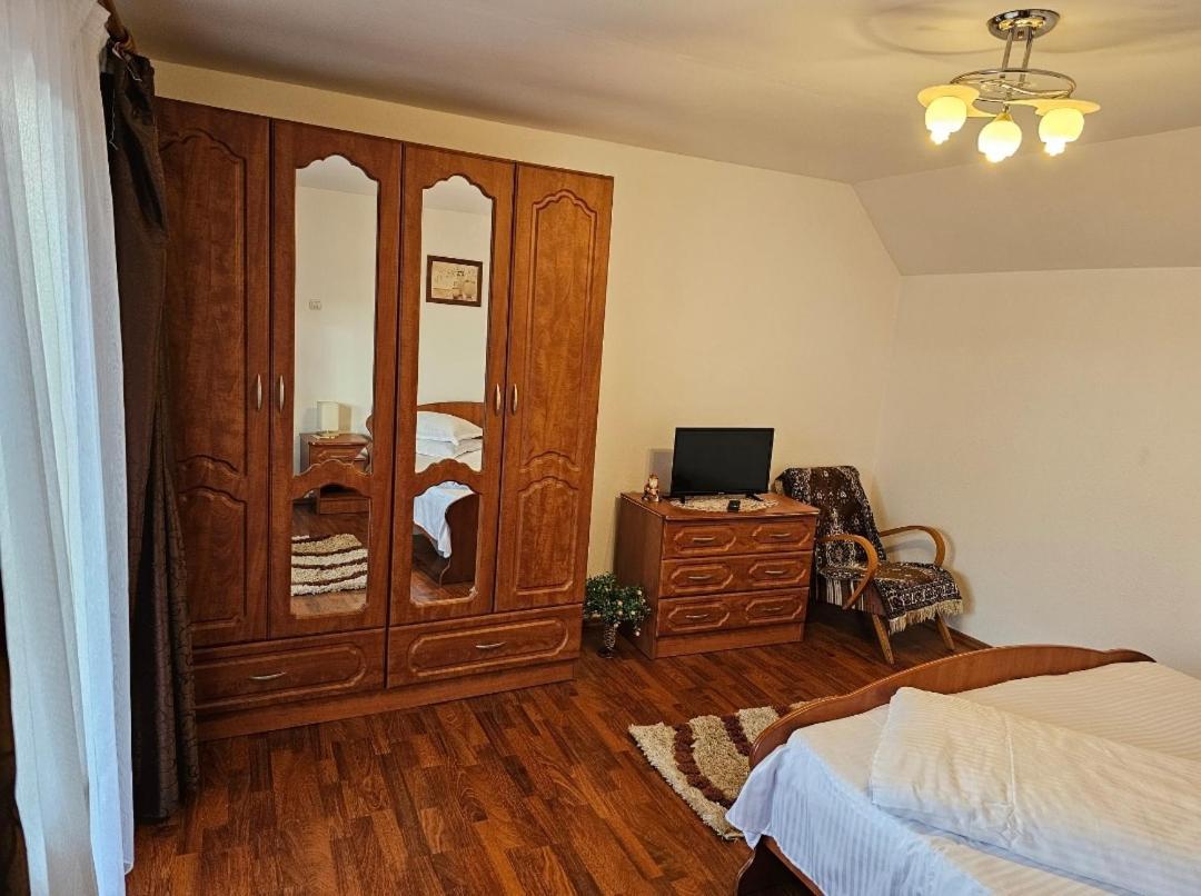 Vila Vladut Zarnesti Phòng bức ảnh
